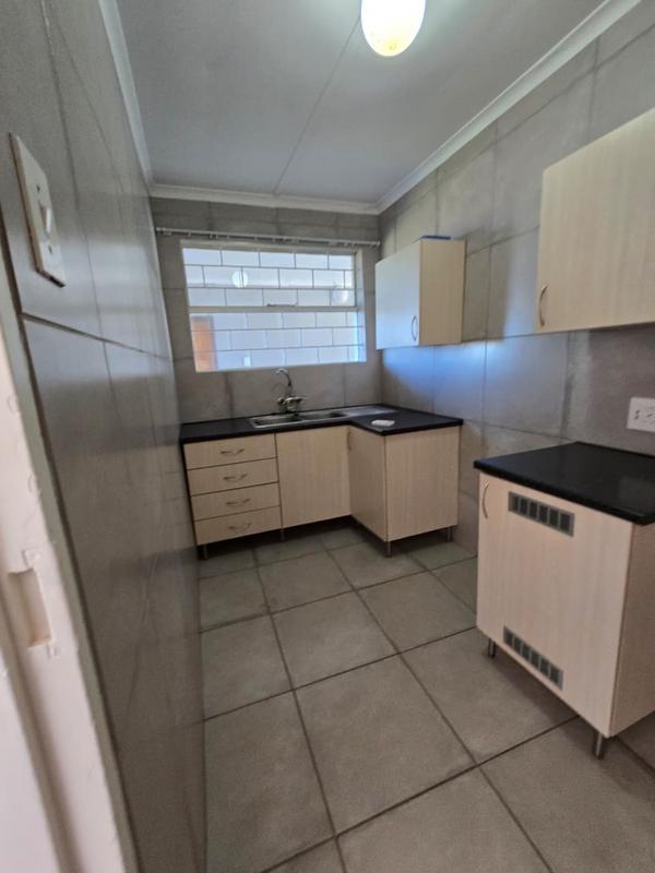 To Let 2 Bedroom Property for Rent in Thornton Western Cape